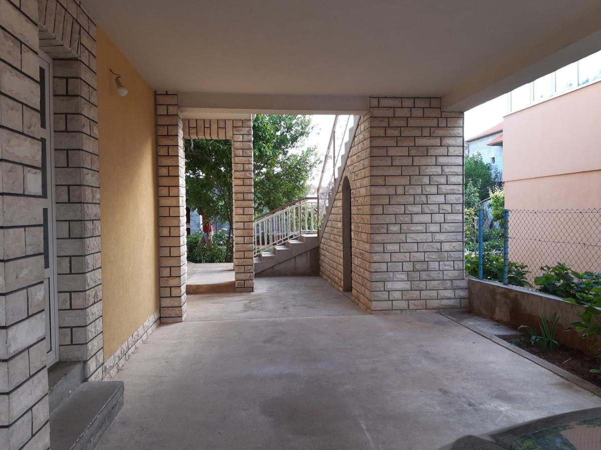 Apartment Jardin With Free Cowered Parking 扎达尔 外观 照片