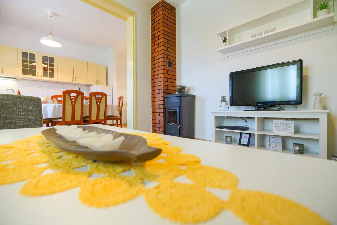 Apartment Jardin With Free Cowered Parking 扎达尔 外观 照片
