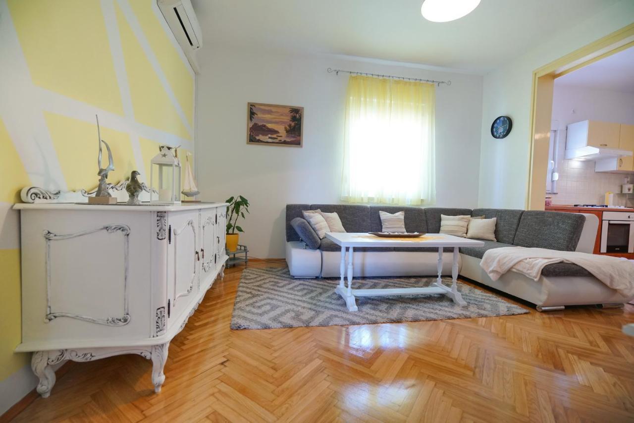 Apartment Jardin With Free Cowered Parking 扎达尔 外观 照片