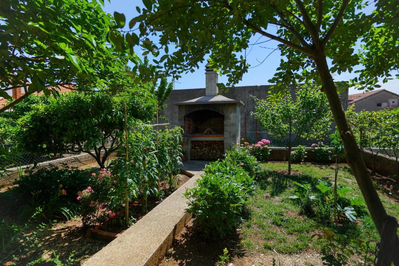 Apartment Jardin With Free Cowered Parking 扎达尔 外观 照片