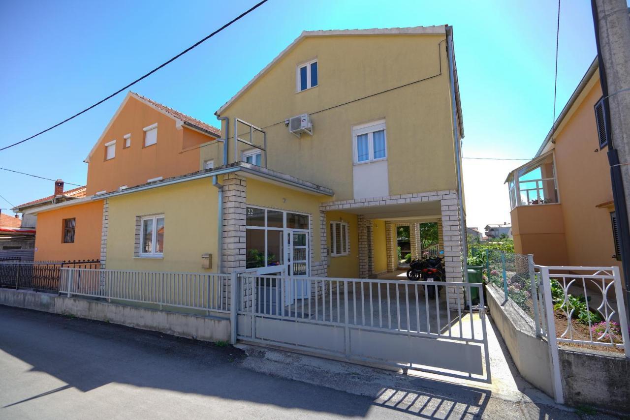 Apartment Jardin With Free Cowered Parking 扎达尔 外观 照片